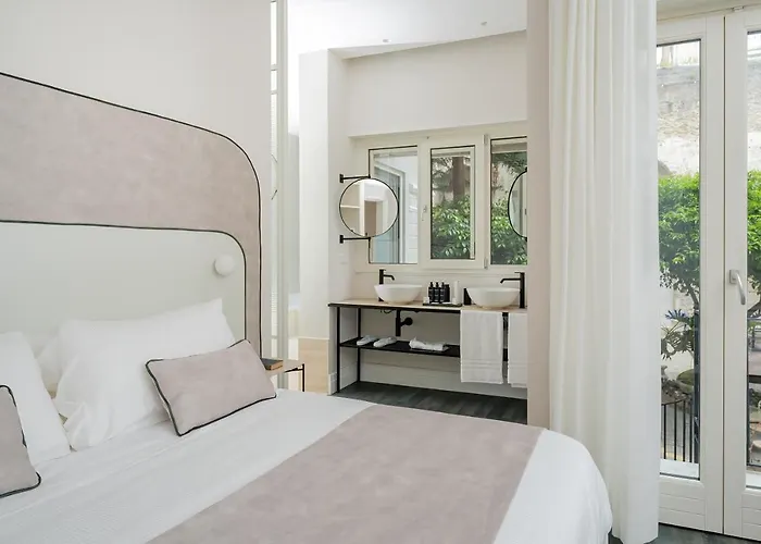 Artemisia Domus - Giardino Gæstehus 4*