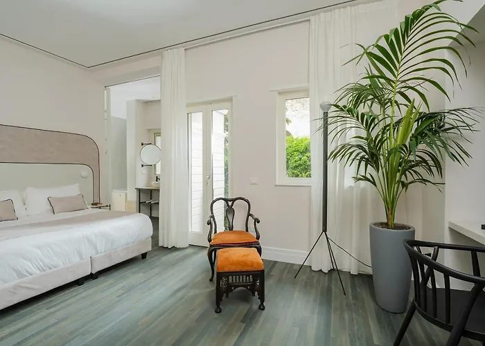 Artemisia Domus - Giardino Napoli