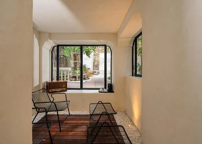 Artemisia Domus - Giardino Napoli