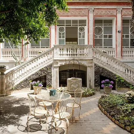 Artemisia Domus - Giardino Guest house