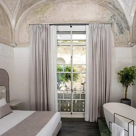 Artemisia Domus - Giardino Guest house *