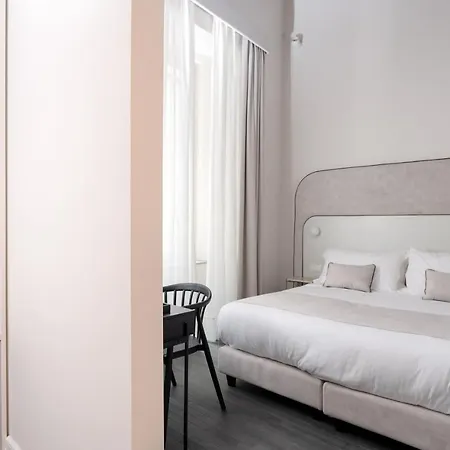 Guest house Artemisia Domus - Giardino Naples