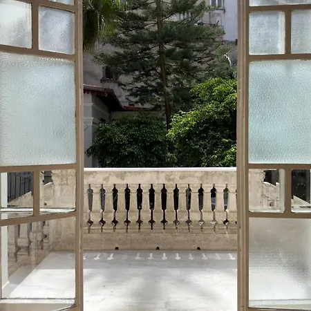 Artemisia Domus - Giardino Guest house