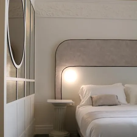 Artemisia Domus - Giardino Guest house *