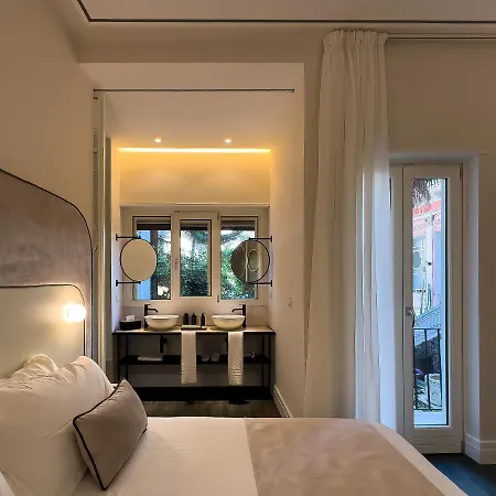 Guest house Artemisia Domus - Giardino Naples