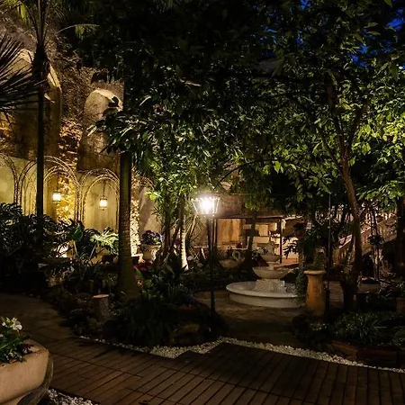 Artemisia Domus - Giardino * Naples